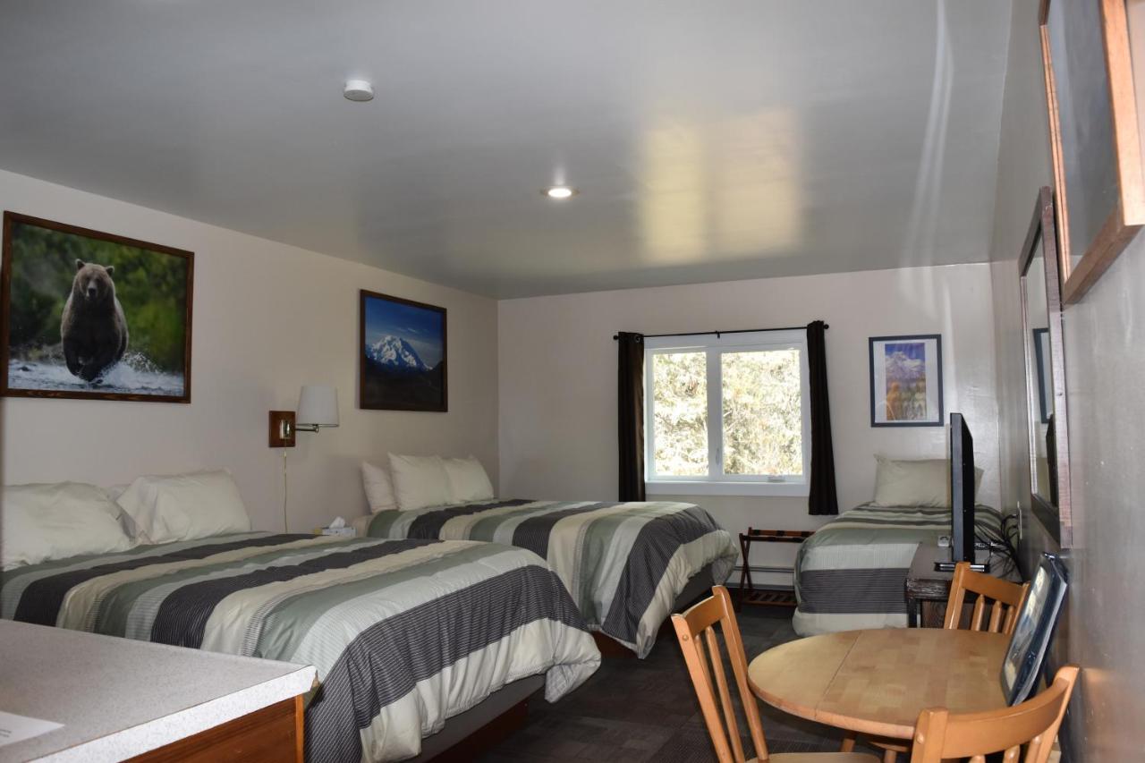 Cantwell Backwoods Lodge מראה חיצוני תמונה