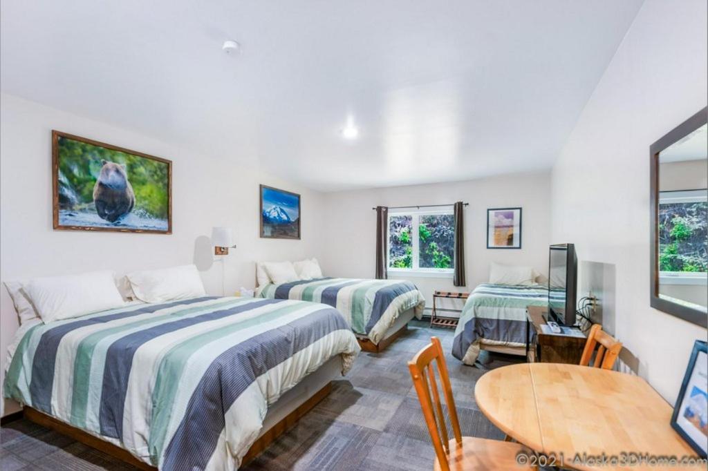 Cantwell Backwoods Lodge מראה חיצוני תמונה