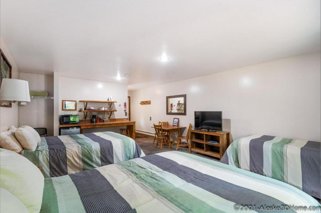 Cantwell Backwoods Lodge מראה חיצוני תמונה